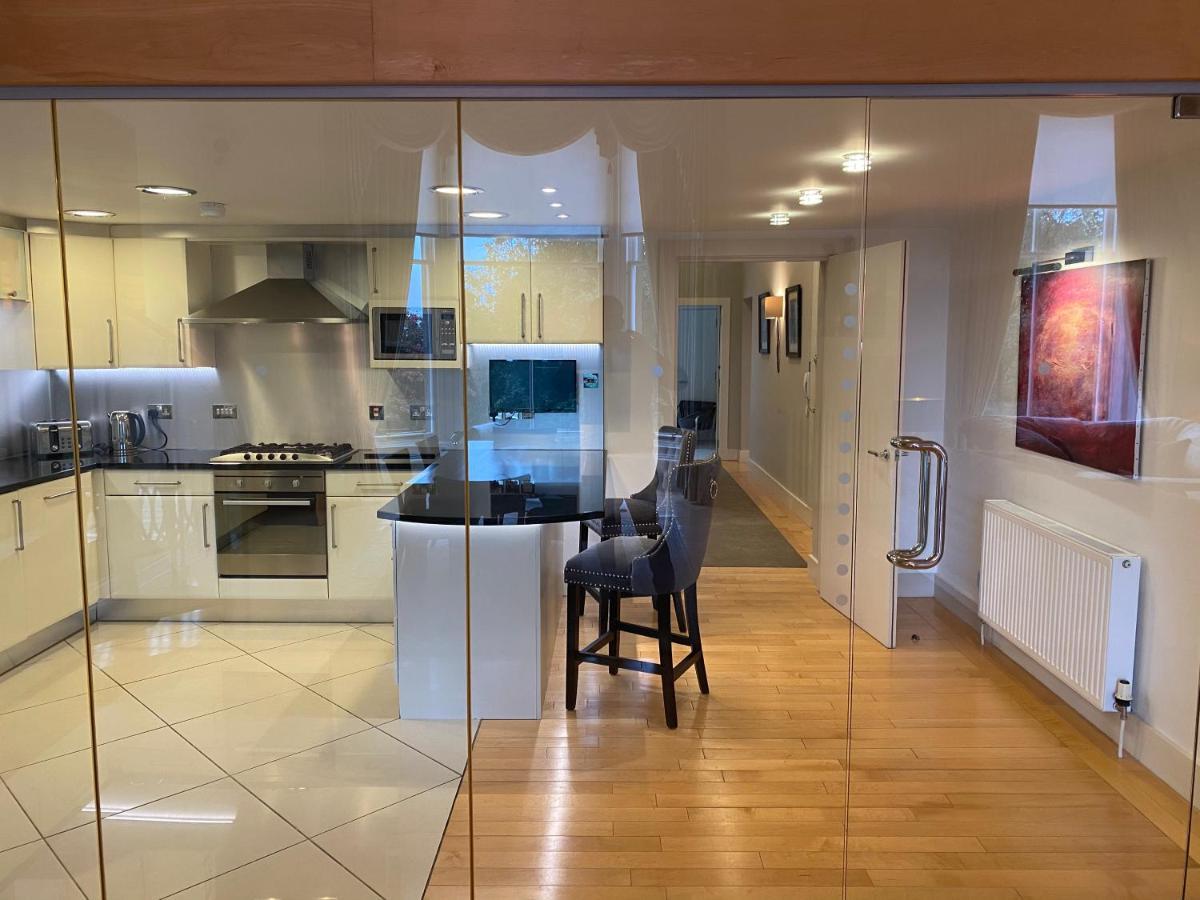 Apartamento Perfect In The Park Glasgow Exterior foto